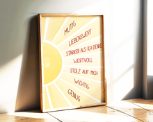 Lade das Bild in den Galerie-Viewer, Poster im Rahmen mit positiven Affirmationen auf den Strahlen einer Sonne für tägliche stärkede und mut machende Erinnerungen im modernen Design