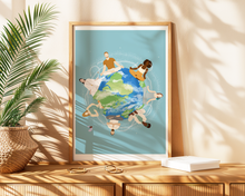 Lade das Bild in den Galerie-Viewer, demokratischer multikultureller Print gegen Rassismus mit Motiv von people of color in Einigkeit auf der Mutter Erde