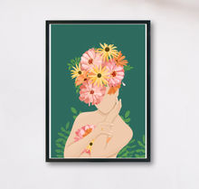 Lade das Bild in den Galerie-Viewer, moderner Kunstdruck mit Illustration einer nackten Frau in einem Meer aus bunten Blumen