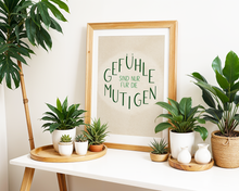 Lade das Bild in den Galerie-Viewer, Kunstdruck Gefühle als Teil eines authentischen Lebens in einer Raumdekoration mit Pflanzen