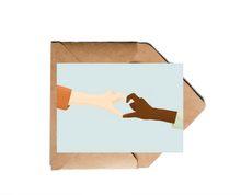 Lade das Bild in den Galerie-Viewer, Postkarte Herz aus Händen