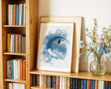 Lade das Bild in den Galerie-Viewer, Mond Poster mit surrealer Illustration einer Berglandschaft auf einem Mond und schaukelndem Mädchen