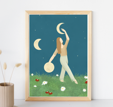 Lade das Bild in den Galerie-Viewer, Mondtanz Kunstdruck