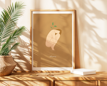 Lade das Bild in den Galerie-Viewer, Dekoration im Boho-Stil mit Schriftzug still growing und femininer Illustration