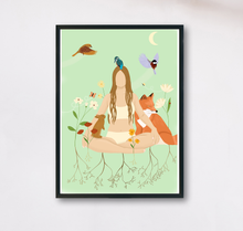 Lade das Bild in den Galerie-Viewer, Kunstdruck mit Illustration einer Frau im Schneidersitz mit Waldtieren und Blumen