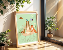 Lade das Bild in den Galerie-Viewer, KunstdruckA3 mit Illustration einer Frau im Schneidersitz mit Vögeln, Fuchs, Hase und Blumen