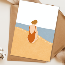 Lade das Bild in den Galerie-Viewer, Postkarte mit Illustration einer Frau am Strand und aufmunterndem Spruch du hast eine Pause verdient