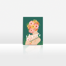 Lade das Bild in den Galerie-Viewer, Postkarte bloom where you are planted