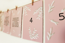 Lade das Bild in den Galerie-Viewer, Achtsamkeitsadventskalender mit 24 Achtsamkeitsübungen für die Adventszeit