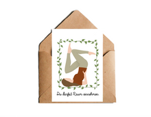 Lade das Bild in den Galerie-Viewer, Postkarte du darfst Raum einnehmen mit Yoga Illustration