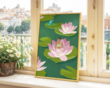 Lade das Bild in den Galerie-Viewer, spirituelles Poster, das zu Achtsamkeit inspiriert mit Abbildung einer meditierenden Frau und Lotusblüten

