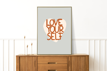 Lade das Bild in den Galerie-Viewer, Typographie Poster Love yourself
