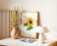 Lade das Bild in den Galerie-Viewer, florale Tischdekoration im boho-Stil mit einladendem Kunstdruck einer Sonnenblume
