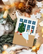 Lade das Bild in den Galerie-Viewer, Weihnachtsdekoration mit Ballett Weihnachtskarte mit Tänzerin mit Nussknacker vor einem dekorierten Weihnachtsbaum mit Geschenken
