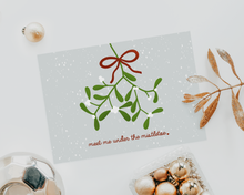 Lade das Bild in den Galerie-Viewer, minimalistische romantische Weihnachtskarte für deine Partnerin mit Mistelzweig und Liebesbotschaft
