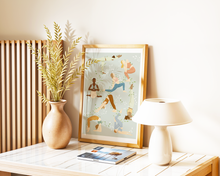 Lade das Bild in den Galerie-Viewer, Dekoration im Boho-Stil mit femininem Yoga Poster
