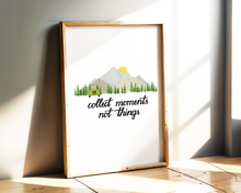 Lade das Bild in den Galerie-Viewer, Momente sammeln Spruchbild in minimalistischem Design
