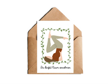 Lade das Bild in den Galerie-Viewer, Postkarte du darfst Raum einnehmen mit Yoga Illustration
